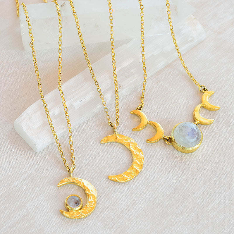 Moon Glow Necklace